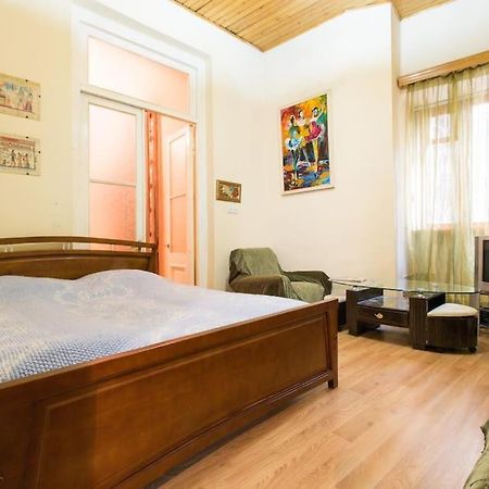 Nataly Apartament-Old Tbilisi Center ภายนอก รูปภาพ